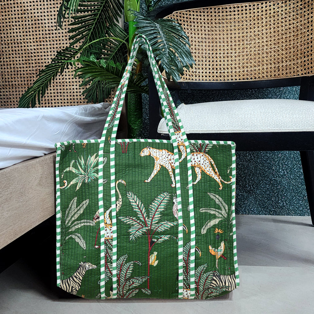 Quilted Cotton Tote Bag – Handmade Travel Shoulder Bag with Zipper & Pockets – Lightweight, Durable & Stylish for Daily Use (Green Jungle)