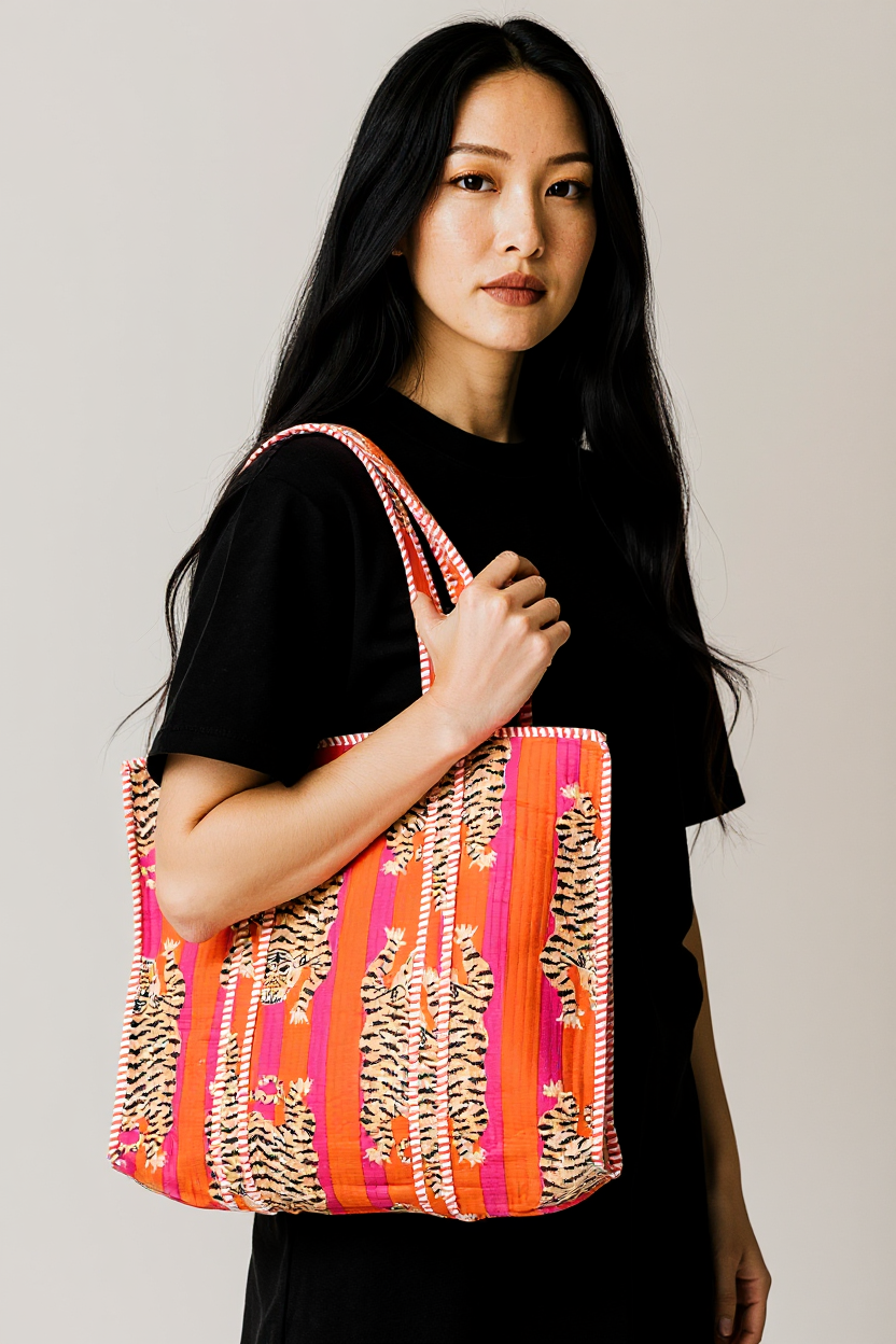 Quilted Cotton Tote Bag – Handmade Travel Shoulder Bag with Zipper & Pockets – Lightweight, Durable & Stylish for Daily Use (Orange Tiger)