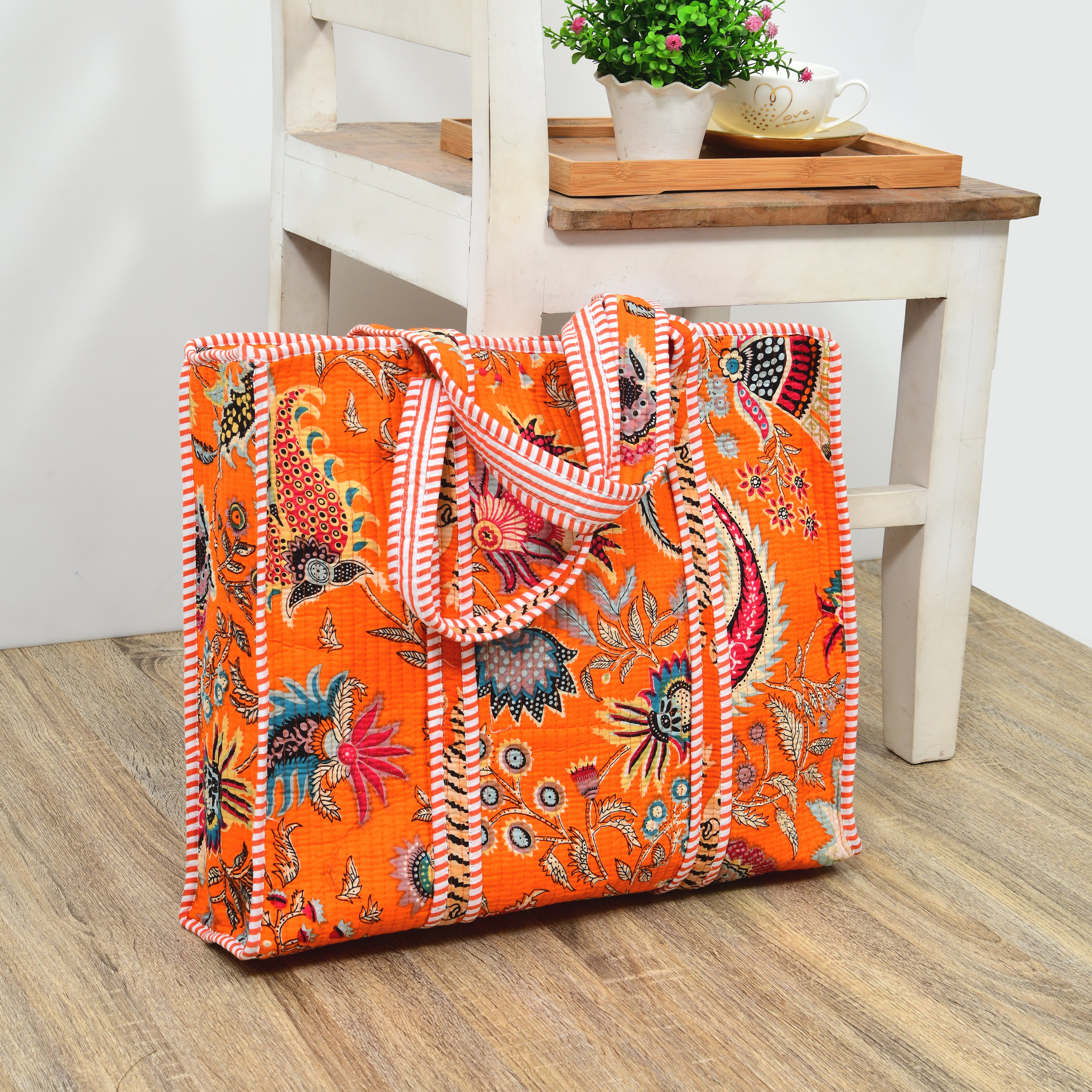 Quilted Cotton Tote Bag – Handmade Travel Shoulder Bag with Zipper & Pockets – Lightweight, Durable & Stylish for Daily Use (Orange Floral)