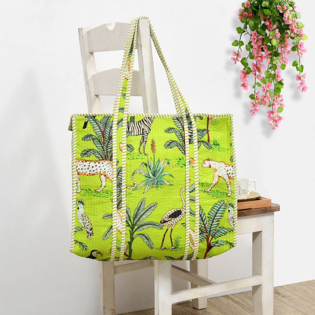 Quilted Cotton Tote Bag – Handmade Travel Shoulder Bag with Zipper & Pockets – Lightweight, Durable & Stylish for Daily Use (Parrot Green Jungle)