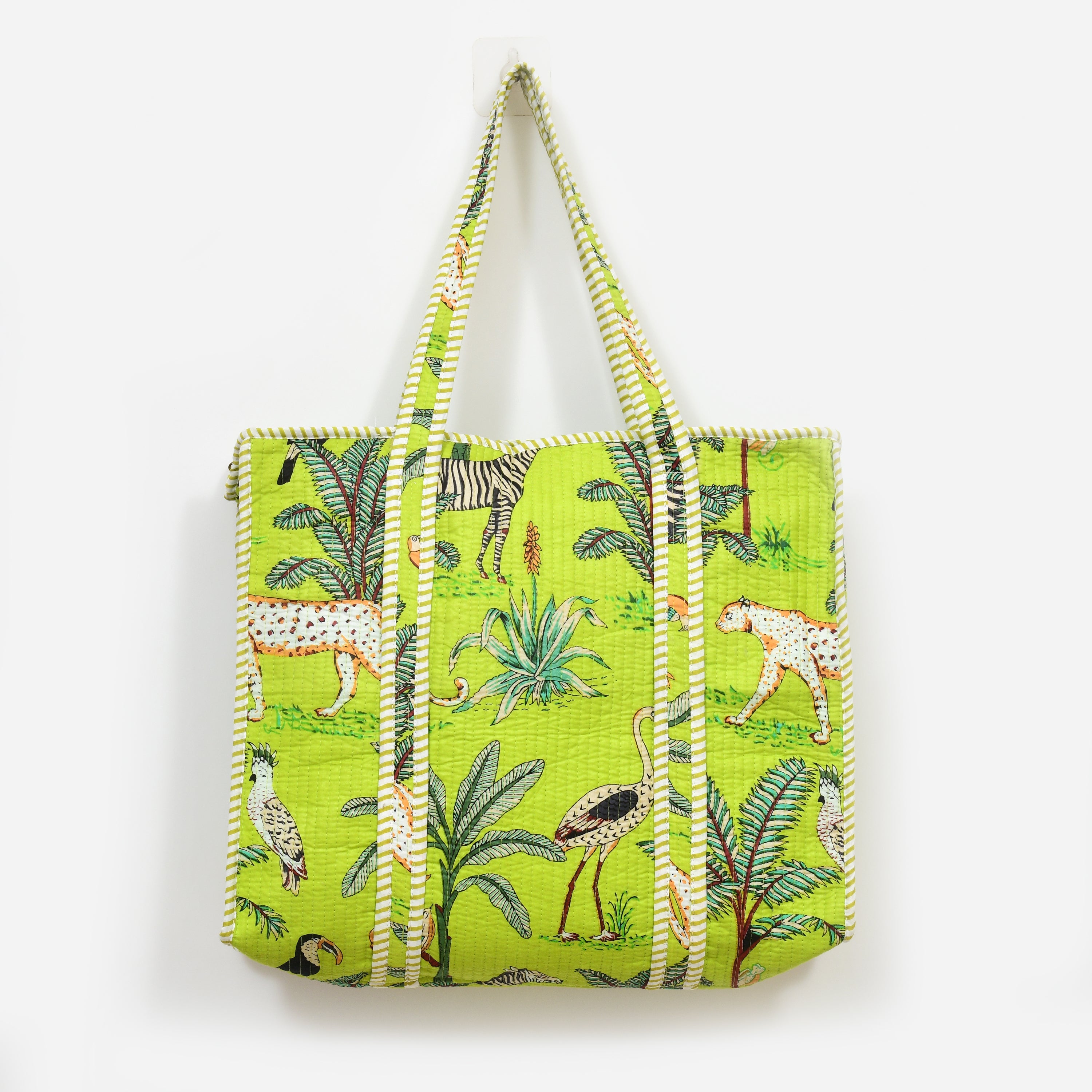 Quilted Cotton Tote Bag – Handmade Travel Shoulder Bag with Zipper & Pockets – Lightweight, Durable & Stylish for Daily Use (Parrot Green Jungle)